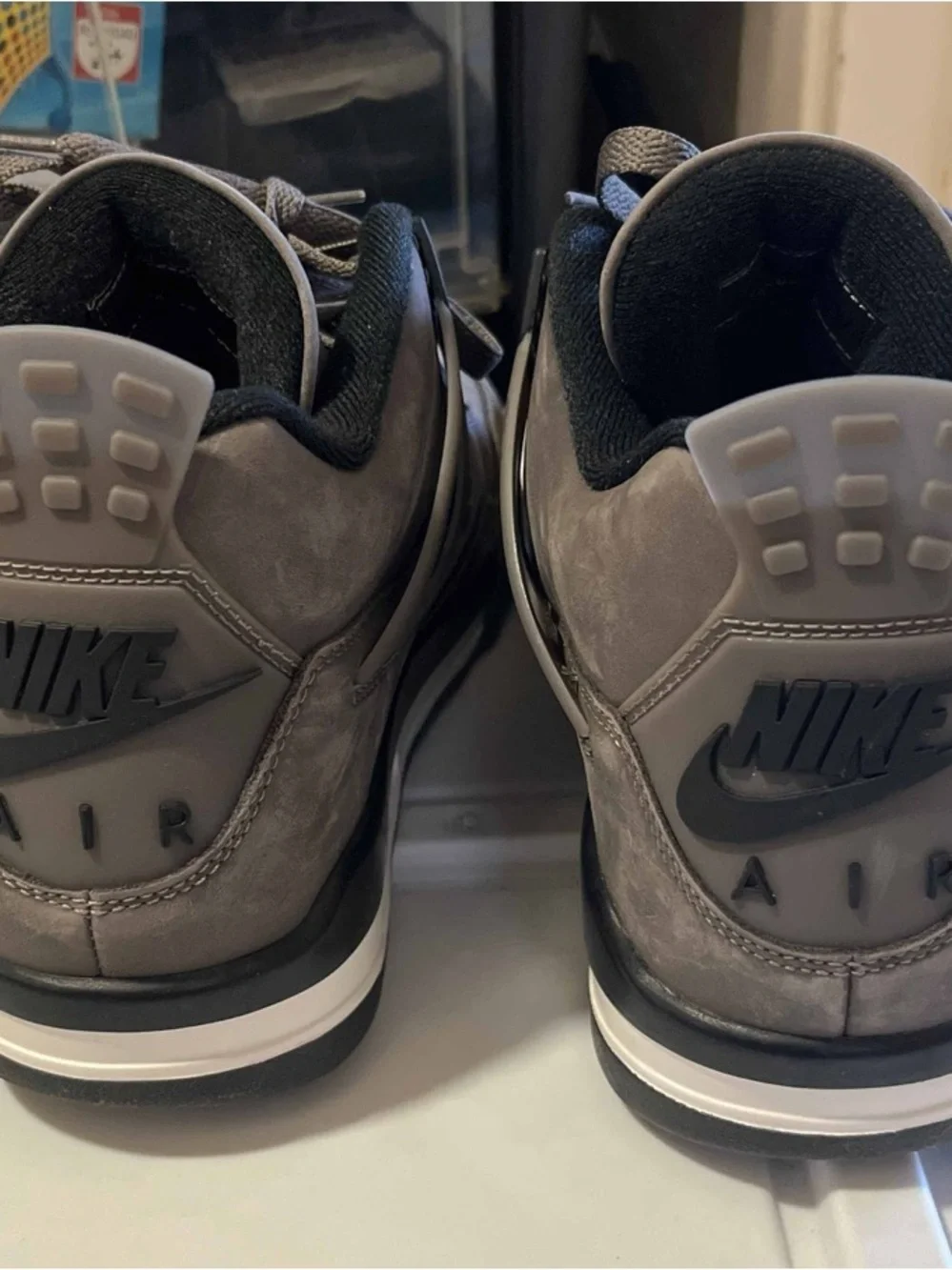 Nike Air Jordan 4 Retro Cave Stone Gray/Black Mid Top Sz 10.5 FV5029-200